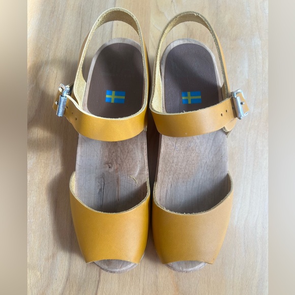 Mia Anja Clogs Sandals - Picture 2 of 8